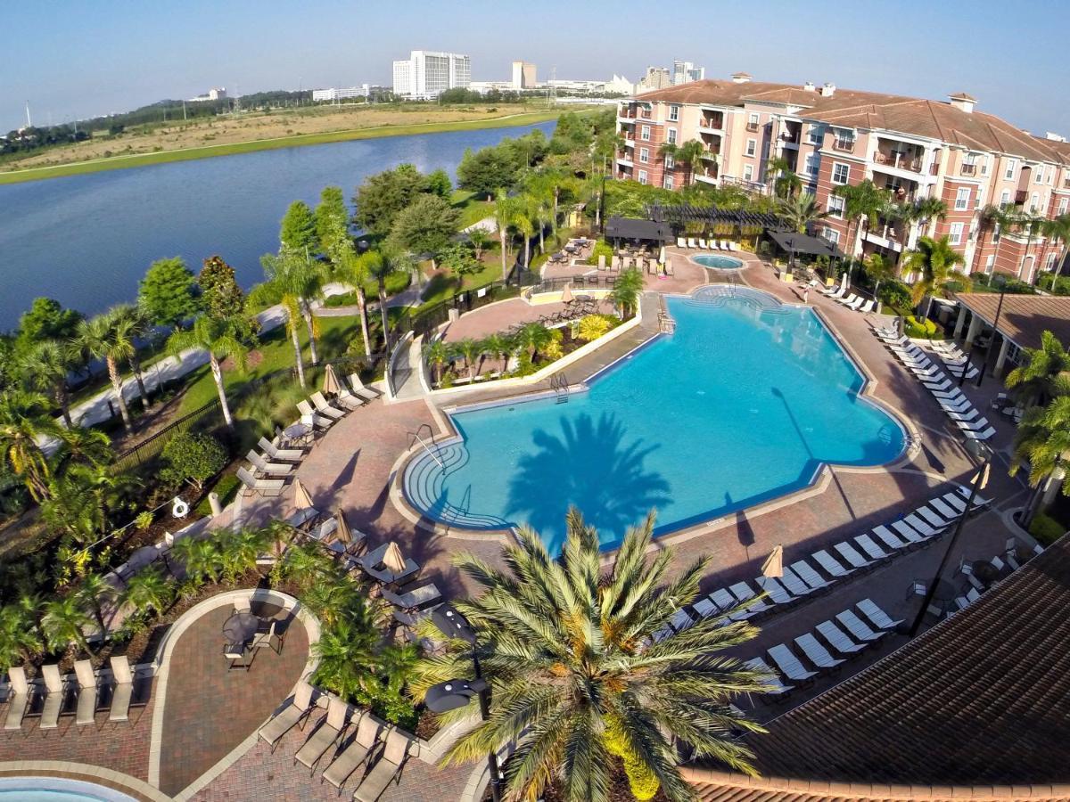 Spacious 2br 2ba With Balcony 5 Mins To Convention Center & Epic Universe Casa de férias Orlando