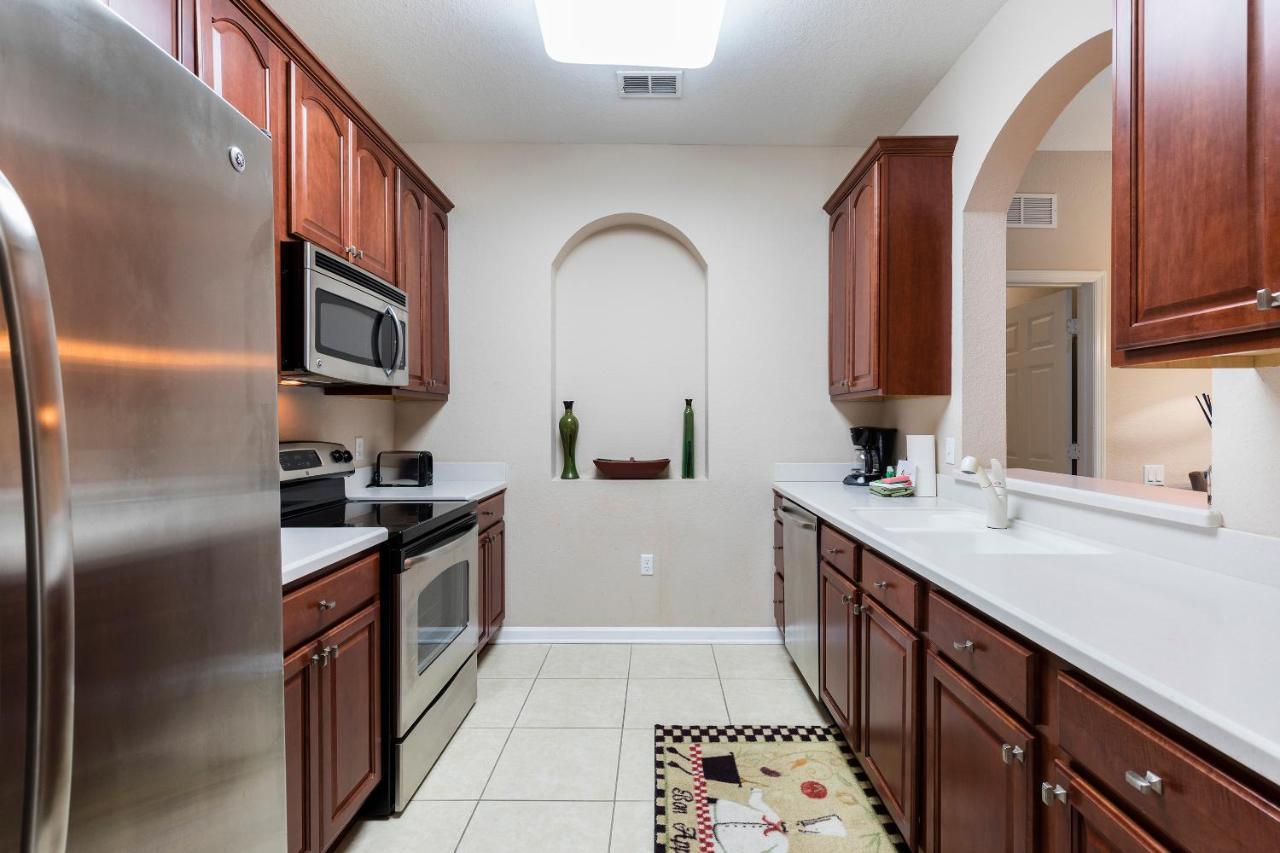 Casa de férias Spacious 2br 2ba With Balcony 5 Mins To Convention Center & Epic Universe Orlando