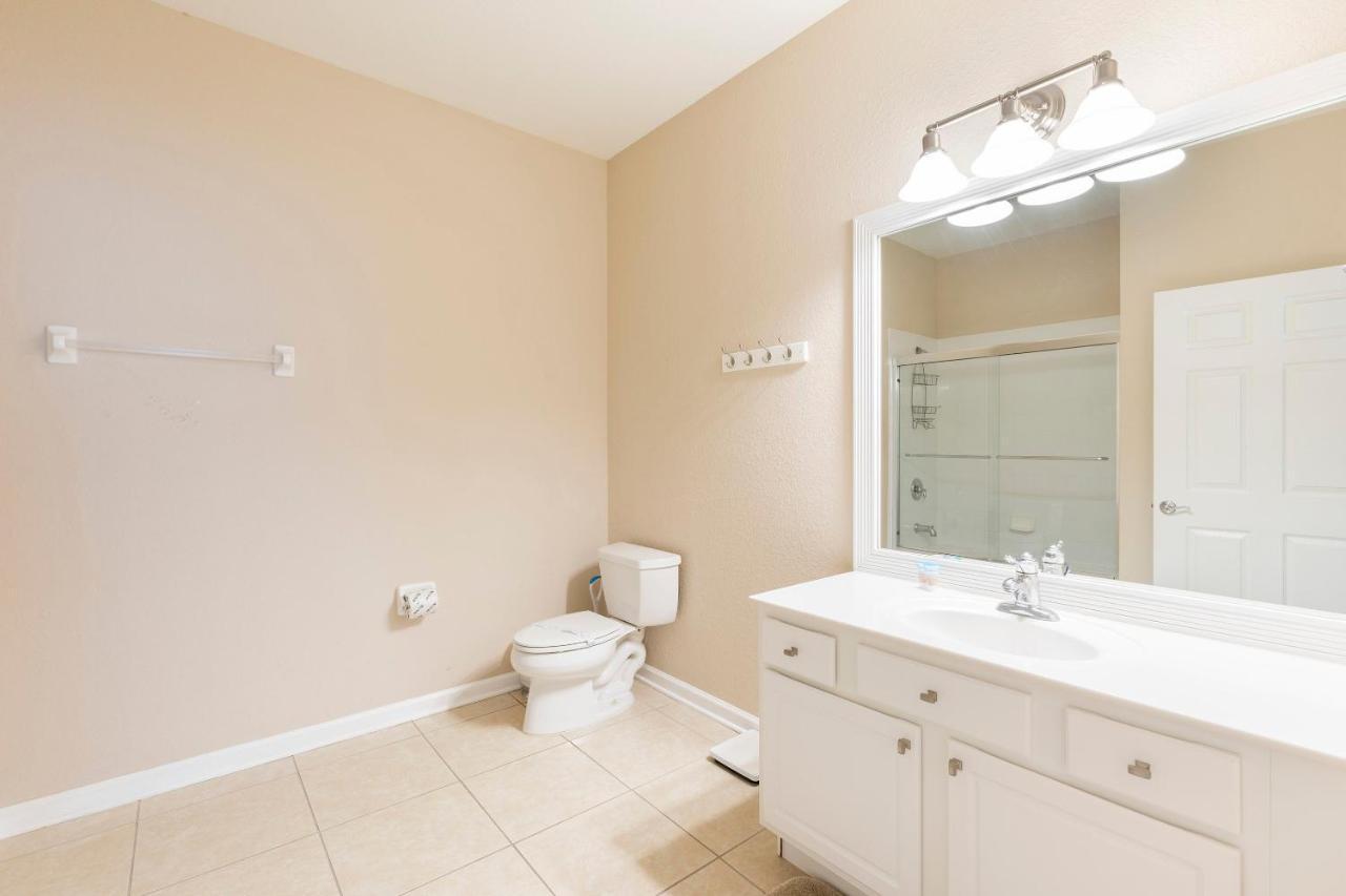 Casa de férias Spacious 2br 2ba With Balcony 5 Mins To Convention Center & Epic Universe *